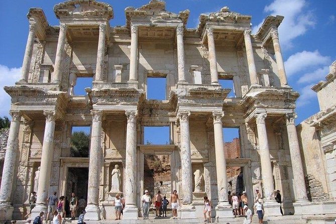 10 Days Private Turkey Tour incl. Gobeklitepe, Cappadocia, Ephesus, Istanbul - Private guide impact: when stories turn into real places