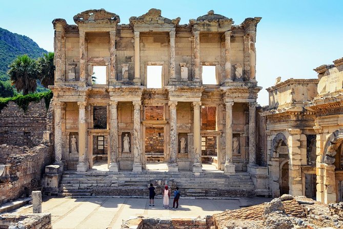 10 Days Turkey Tour to Istanbul, Cappadocia, Antalya, Ephesus - Istanbul, Day 2: Hagia Sophia, Blue Mosque, Topkapi, and the Bazaar buzz