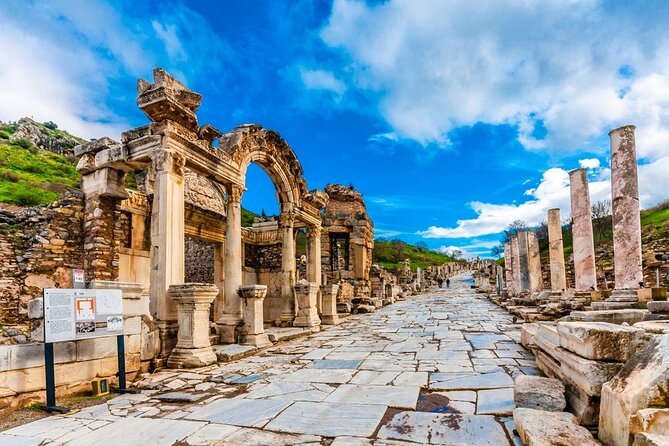 4-Days Cappadocia, Pamukkale and Ephesus Tour from Istanbul - Avanos pottery, Pasabagi fairy chimneys, and the best way to read Cappadocia’s shapes
