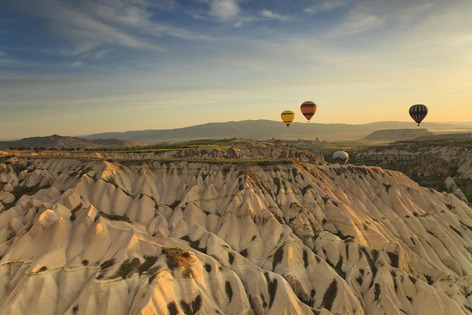 5-Day Tour of Istanbul and Cappadocia with return flights - Transport, hotels, and the guide factor: what makes it feel easy