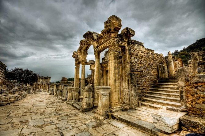 7 Days Highlights of Turkey Tour: Istanbul, Cappadocia, Pamukkale, Ephesus - Pamukkale and Hierapolis: Cotton Terraces Plus Roman Scale