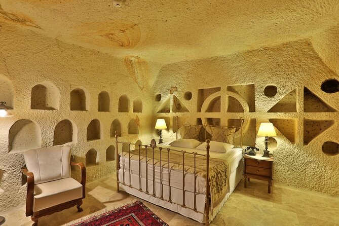 8 Day Istanbul - Cappadocia - Ephesus - Pamukkale Discover Tour - Flying to Cappadocia, and why the guided route is worth it
