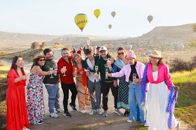 Balloons watching Tour w/ PickUp, Breakfast - Stop 2: Love Valley sunrise chasing, fairy chimneys, and balloon lines
