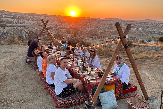 Barbecue Picnic in the valley (Sunset Time) - Getting picked up, then arriving right when dinner starts