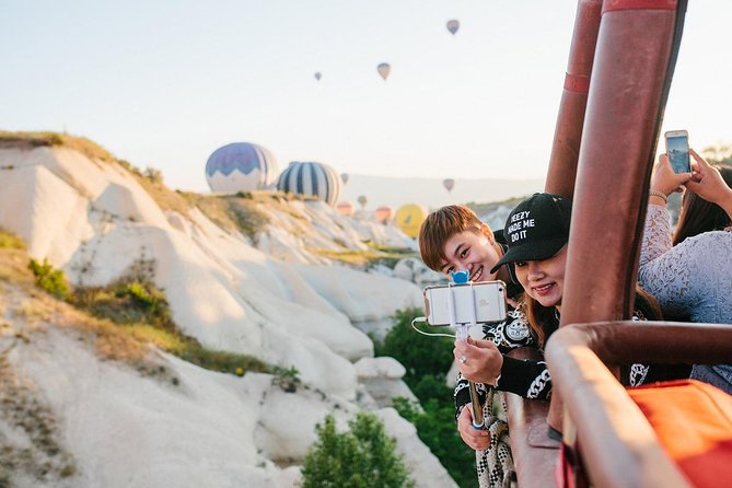 Budget Hot Air Balloon Ride over Cappadocia - Door-to-Door Pickup and a Small Group That Stays Manageable