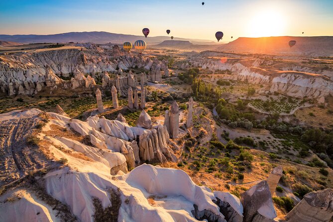 Cappadocia All-included Red Tour with Small Group - Uchisar Castle: the 4,000-year viewpoint with context
