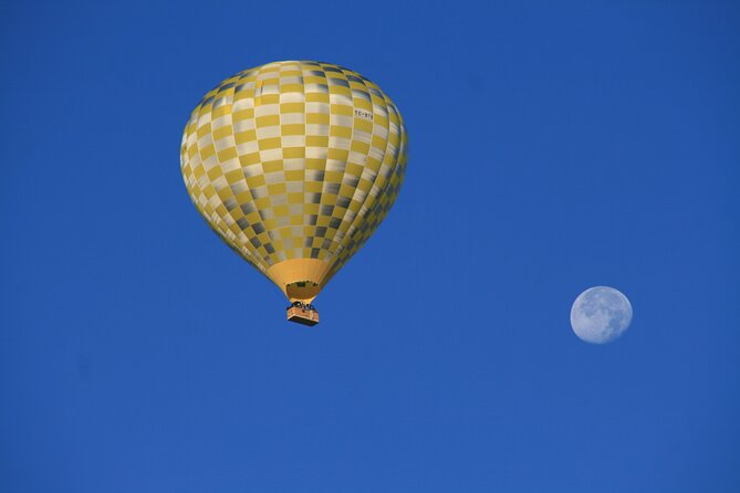 Cappadocia Balloon Ride with Breakfast, Champagne AT GOREME OVER - Breakfast box and champagne toast, what is actually included
