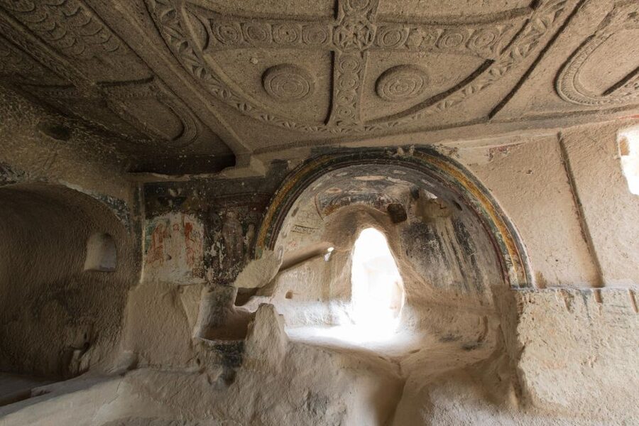 Cappadocia: Blue Tour with Entry Fees and Lunch - What the guide adds, and why the small group matters