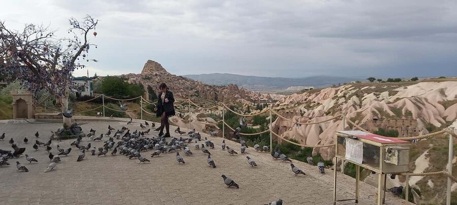 Cappadocia: Derinkuyu, Selime, Nar Crater Lake & Ihlara Tour - Derinkuyu Underground City with a guide who brings the layout to life