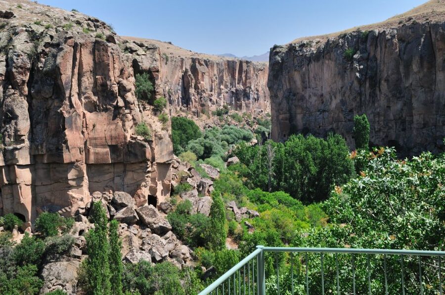 Cappadocia: Green Tour - Ihlara Valley & Underground City - Uçhisar onyx workshop, watch stone shaping and think through the shopping stop