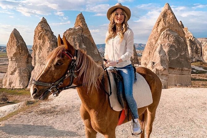 Cappadocia Horse Riding Experience Sunrise Sunset Daytime - Safety and first-time riding: what the instruction really looks like