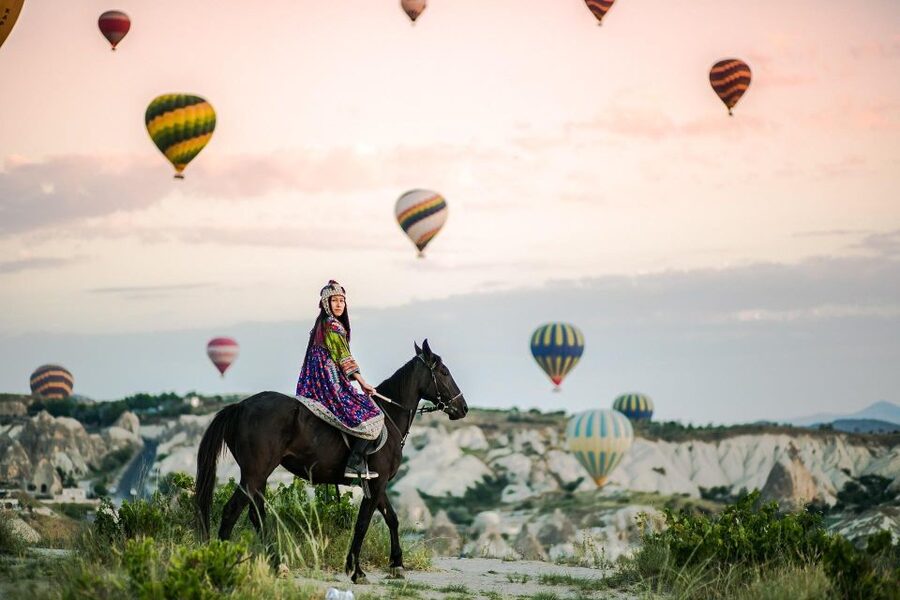 Cappadocia: Horse Riding Tour Sunset or Day Time with Pickup - The guide, your photos, and how the experience is managed