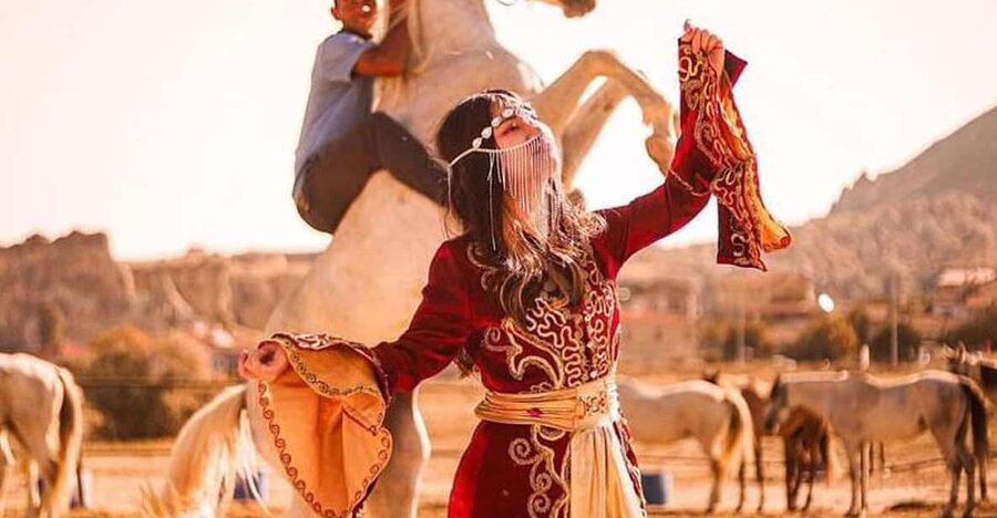 Cappadocia: Horseback Tour with Sunrise and Sunset Options - Picking the right length: 1 hour vs 2 hour sunrise vs daytime