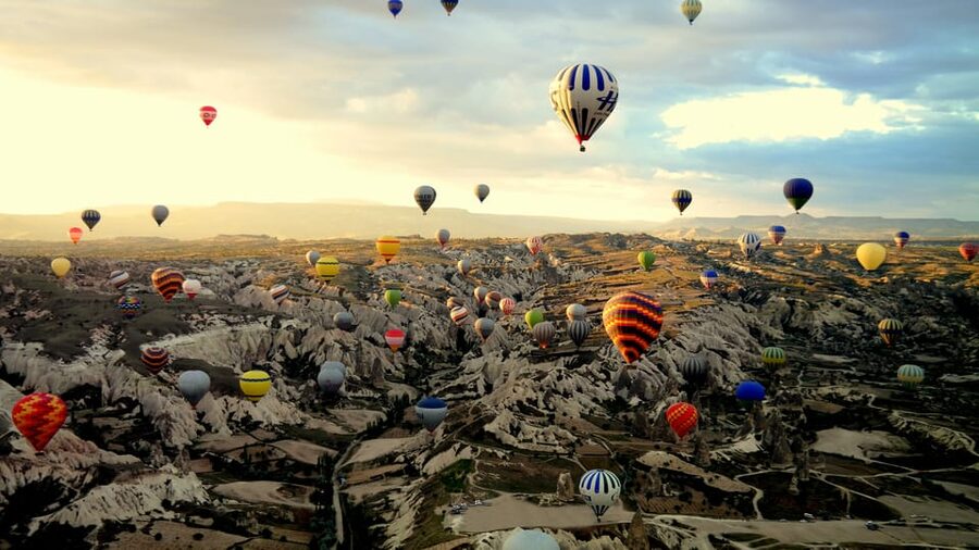 Cappadocia: Hot Air Balloon Flight with Pickup & Drop-off - Over the valleys and fairy chimneys: how to think about the experience