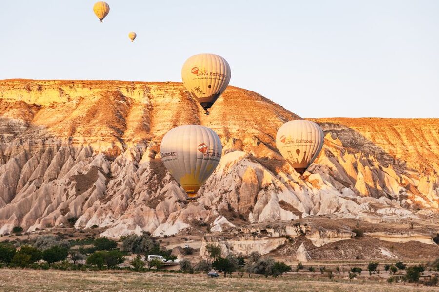 Cappadocia: Hot Air Balloon Trip in Goreme with Breakfast - Safety briefing and what it means in the real world