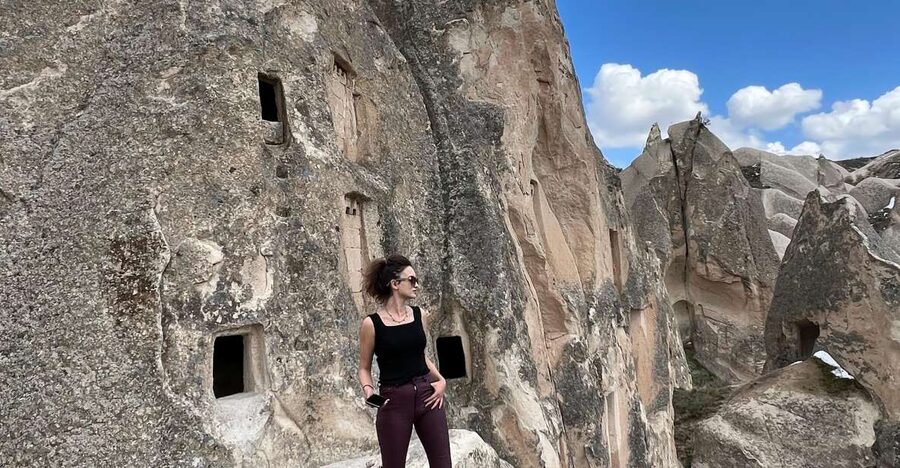 Cappadocia: Instagram Highlights Hiking Tour - Stop 1 in Rose Valley: pigeon houses and photo angles that actually work