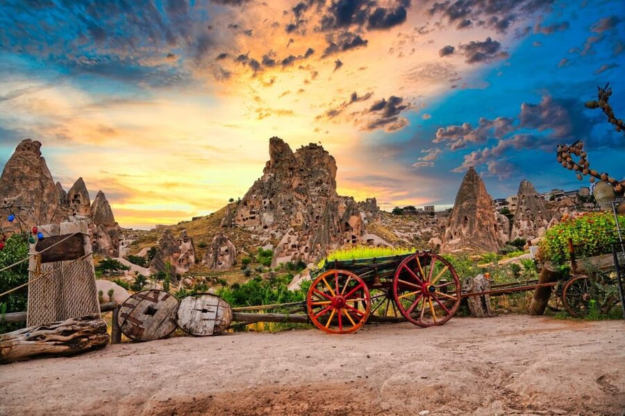 Cappadocia: North (Red) Tour With Lunch options - Uçhisar Castle, pigeon houses, and the old stronghold panorama