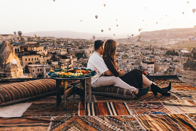 Cappadocia Photo Shoot (Cappadocia Photographer) - What you get after the shoot, phone transfer and fast digital delivery