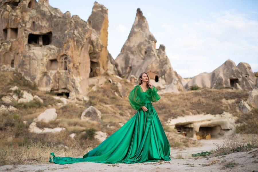Cappadocia: Photo Shooting Tour - Love Valley Close-ups: Fairy Chimneys and Balloon Density