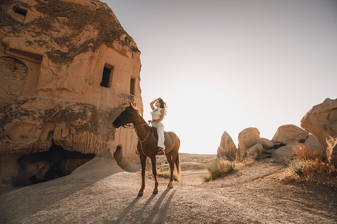 Cappadocia Private Flying Dress & Hot Air Balloon Photoshoot - What you get in the 2-hour private session (and how it plays out)