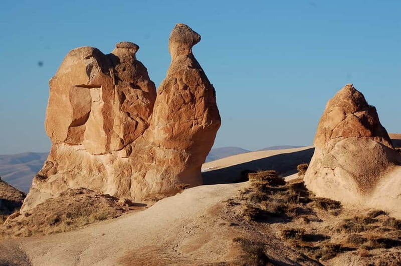 Cappadocia: Red Tour with Lunch & Pottery Demonstration - Göreme’s painted cave churches: what you’ll notice during the guided walk