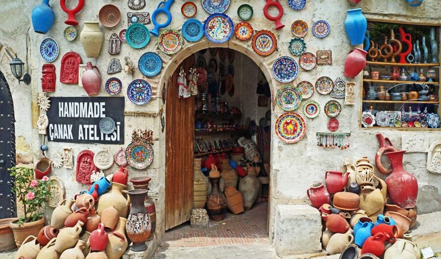 Cappadocia: Small Group Guided Full-Day Red Tour with Lunch - Hotel pickup and the smooth run to Uchisar Castle