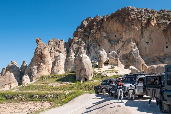 Cappadocia: Sunrise and Sunset Jeep Safari - Lunch in Goreme: Set Menu and Real Time-Saving