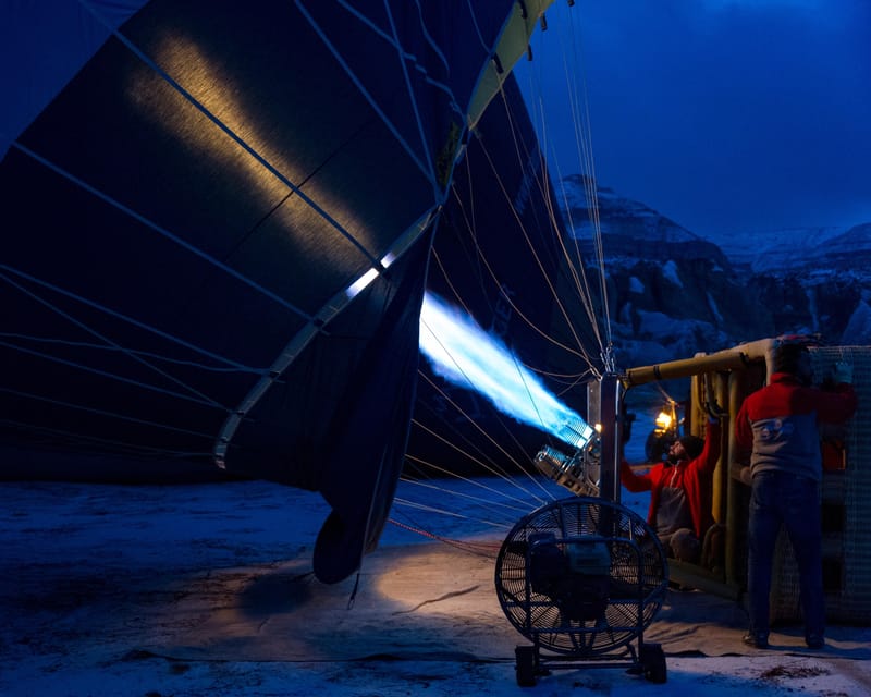 Cappadocia: Sunrise Balloon Flight with Hotel Pickup - The Flight Experience: Rising 500 to 1,000 Meters and Watching the Light Change