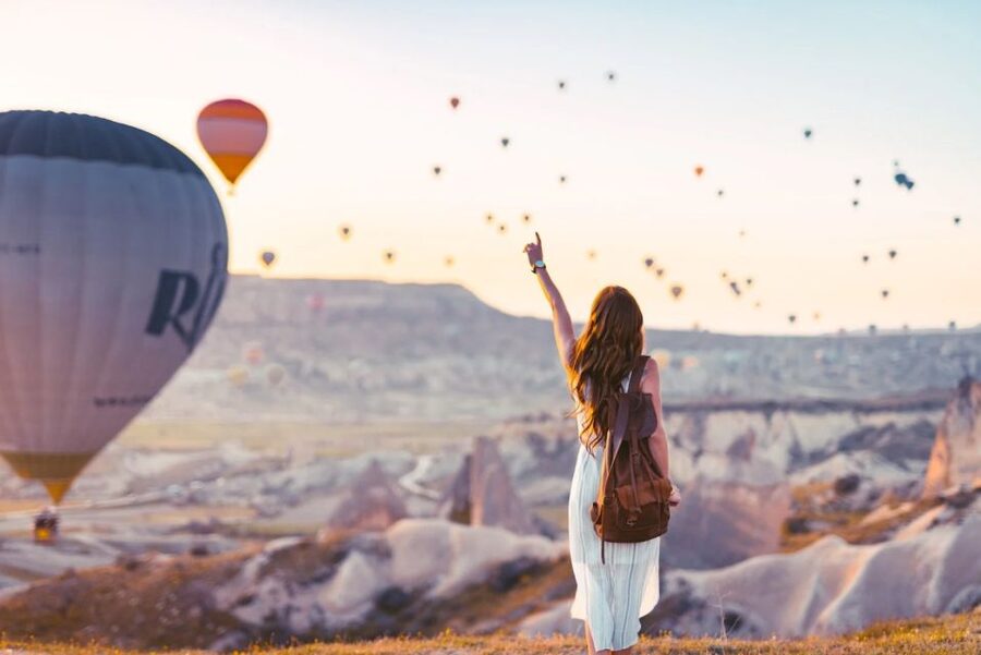 Cappadocia: Sunrise Balloon Watching Tour with Photographer - The Photographer Part: Instructions, Posing, and Lots of Shooting
