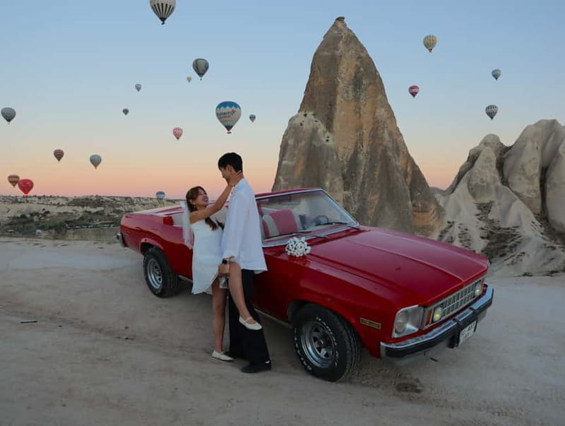Cappadocia Sunrise or Sunset Photoshoot - The photo plan at the viewpoint, from balloon shots to classic portraits