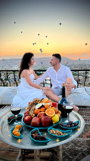 Cappadocia: Terrace Photo Spot With Balloon Flight View - Cold sunrise reality and what to pack