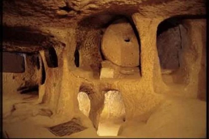 Cappadocia Underground City & Pigeon Valley Tour - Ozkonak Underground City: tufa rock, defense, and a surprising sense of scale