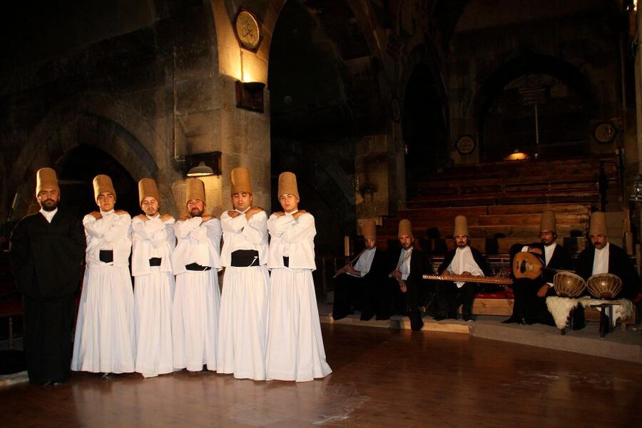 Cappadocia: Whirling Dervishes Ceramony - The 1-hour Whirling Dervishes ceremony: what to expect