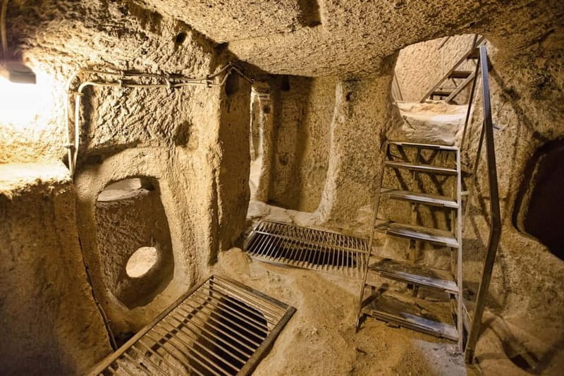 From Göreme: Cappadocia Red and Green Highlights Tour - Uchisar Castle viewpoint: ending at Cappadocia’s high point