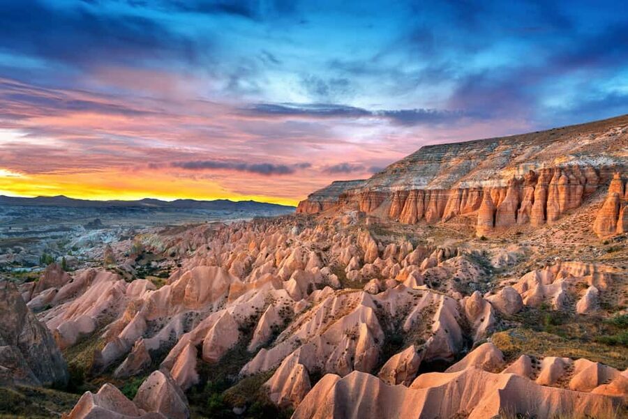 Full Day Cappadocia Combined Red and Green Tour with Pickup - Uçhisar Fortress, Pigeon Valley, and Esentepe Hill panoramas