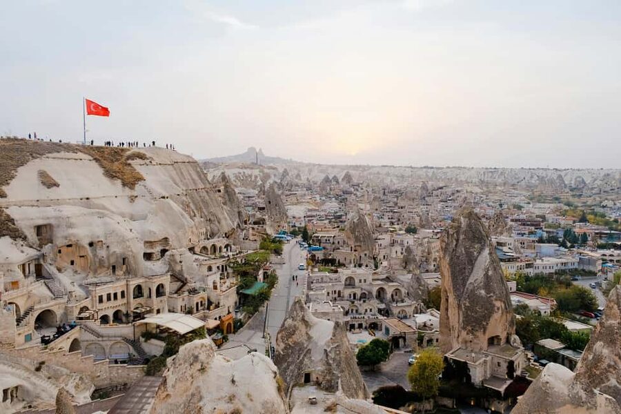 Full Day Cappadocia Combined Red and Green Tour with Pickup - Guide quality: why names like Sergen B. and Baran come up