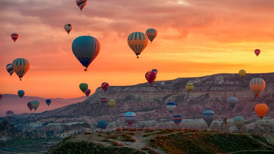 Goreme: Budget Hot Air Balloon Ride over Cappadocia - Why a Göreme Valley balloon ride feels like real Cappadocia