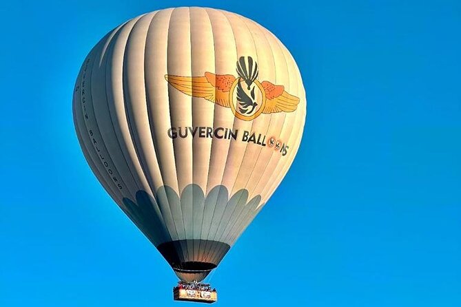 Goreme/Cappadocia Sunrise Hot Air Balloon Flight with Pickup - Pre-flight basics: safety briefing, warm drinks, and breakfast-style snacks