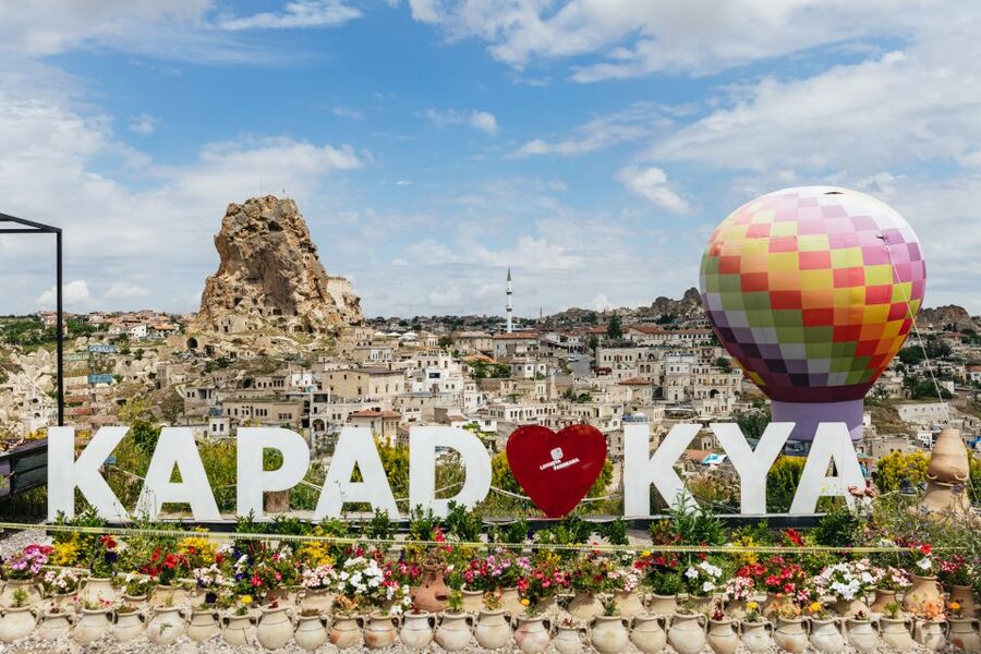 Istanbul: 2-Day Cappadocia Trip with Flights and Cave Hotel - Why flights and a cave hotel make this Istanbul to Cappadocia trip work