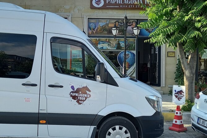 One way Transfer from Nevşehir Airport to Cappadocia Hotels - Who should book this transfer, and who might be happier with a taxi