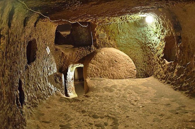Private Green Cappadocia Tour With Guide&Vehicle - Özkonak Underground City: Exploring 10 Levels Underground
