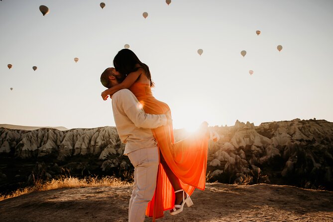 Professional Photo Shoot in Cappadocia - In Sunrise with Hot Air Balloons - A realistic look at the 120-minute session