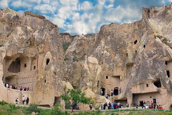 Red Tour ( North of Cappadocia ) - Three Beauties and Ortahisar for the best rock-formation angles