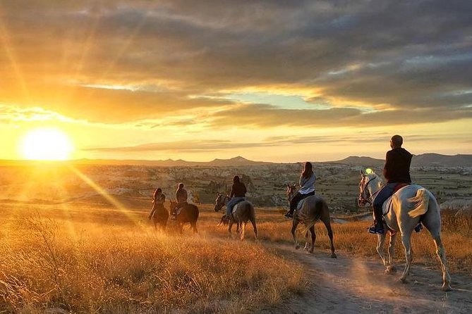 Sunset Horse Back Riding tour - Group size, comfort, and the feel of the tour