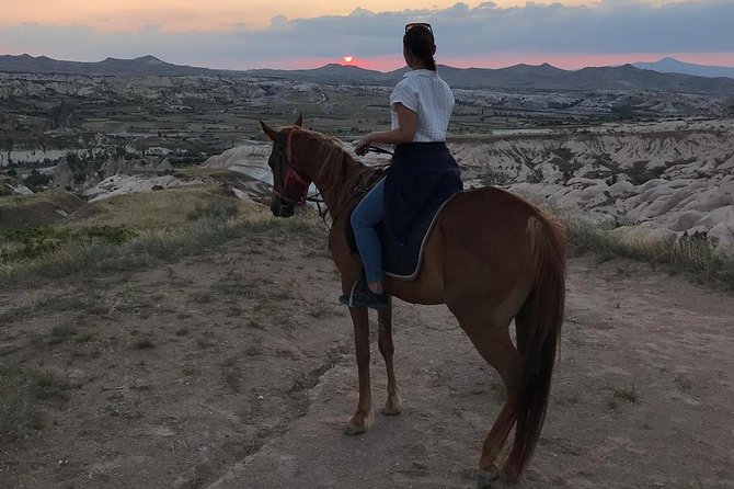 Sunset Horsebackriding-Tour through the Valleys of Cappadocia - Horses, safety, and what you should watch for