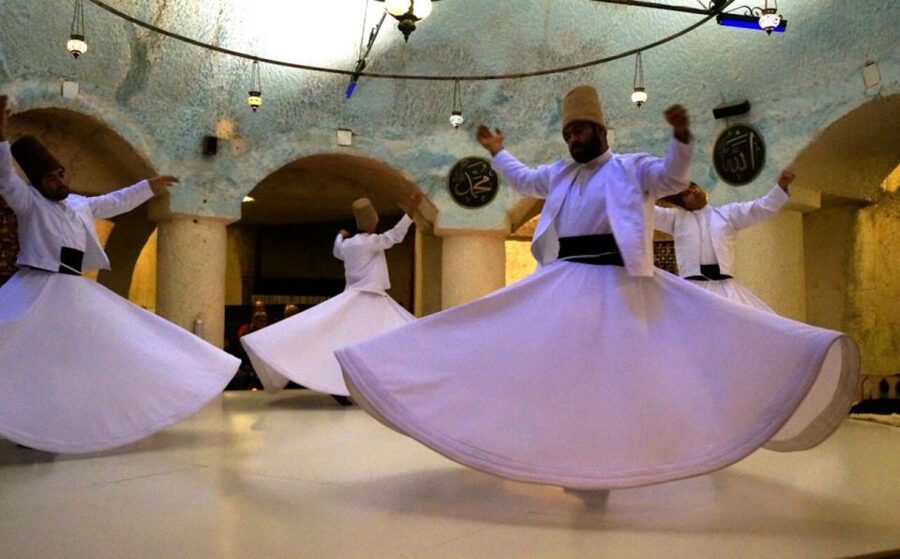 Whirling Dervish Show - What happens during your 1 hour, from arrival to the photo window